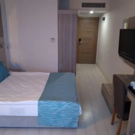 Hotel On 3*