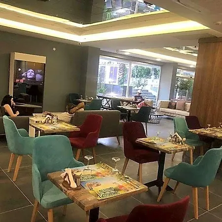 Hotel On 3*