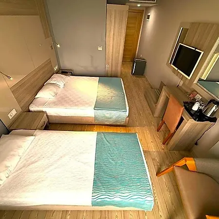 Hotel On 3*